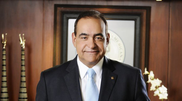Está pendiente salud Dr. Castaños, presidente de Plaza de la Salud
