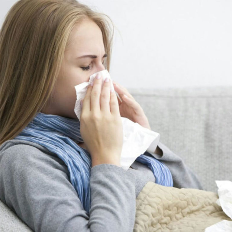 Dos médicos de Tailandia dicen haber curado a una infectada de coronavirus en 48 horas
