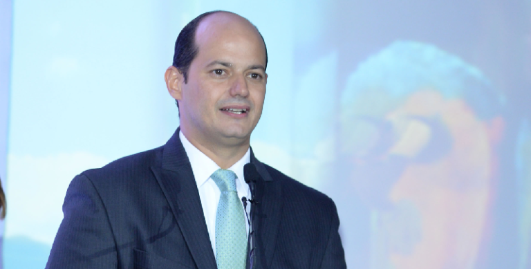 Alianza público-privada e innovación para enfrentar COVID-19