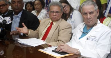 CMD advierte no permitirá excluyan médicos del Aybar