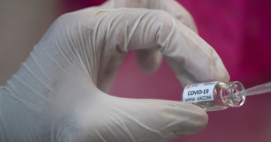 Novavax inicia las pruebas de una vacuna para el covid-19 tras obtener 388 millones de dólares cofinanciados por Bill Gates