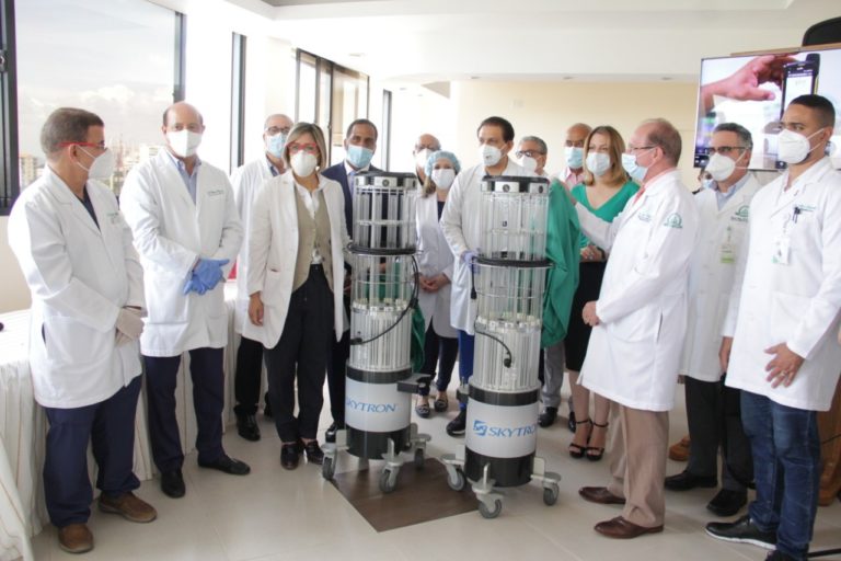 Instalan en el país robot de desinfección contra Covid-19, virus y bacterias