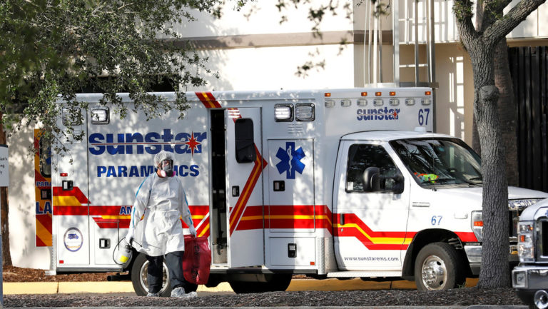 Un 'sheriff' de Florida denuncia "fiestas covid-19" multitudinarias que aterrorizan a los residentes locales