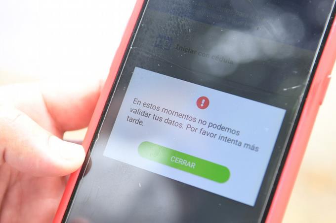 Pacientes confrontan problemas para ver resultados en plataforma digital