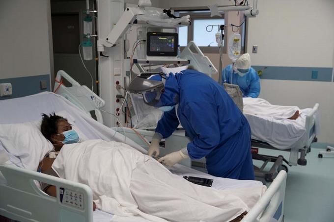 Pacientes graves siguen llenando unidades de cuidados intensivos
