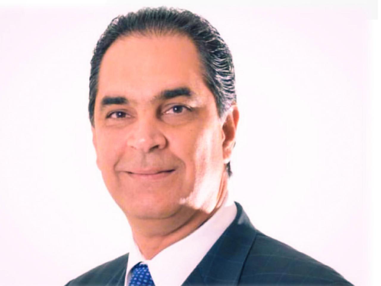 Consejo de SeNaSa escoge a Santiago Hazim director ejecutivo de esta entidad