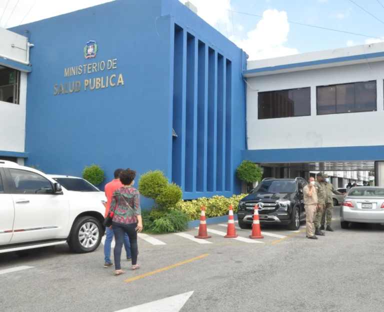 Reportes de nuevos casos covid-19 siguen bajos; falta de pruebas es evidente