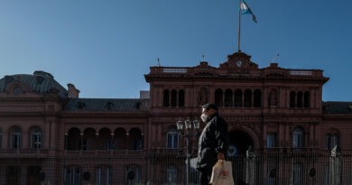Argentina supera los 250 mil casos de covid-19 y reporta 131 nuevos fallecimientos