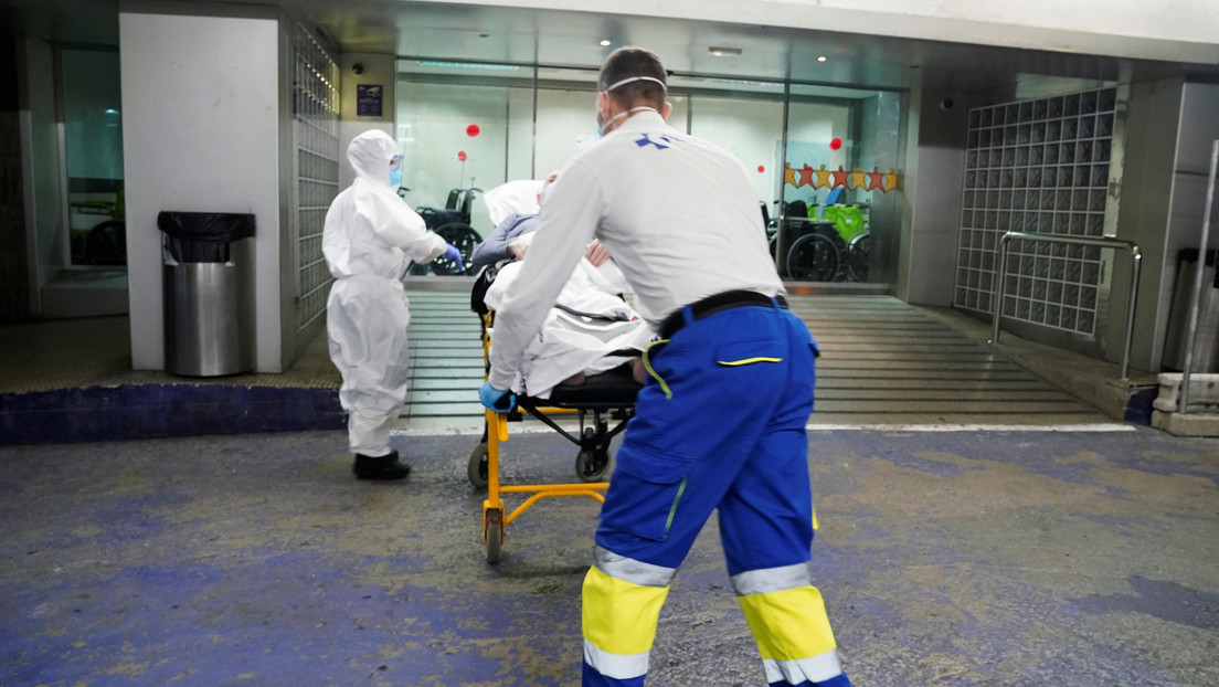 Fallece de cáncer una mujer en España tras ser atendida 3 meses solo por teléfono debido a la pandemia