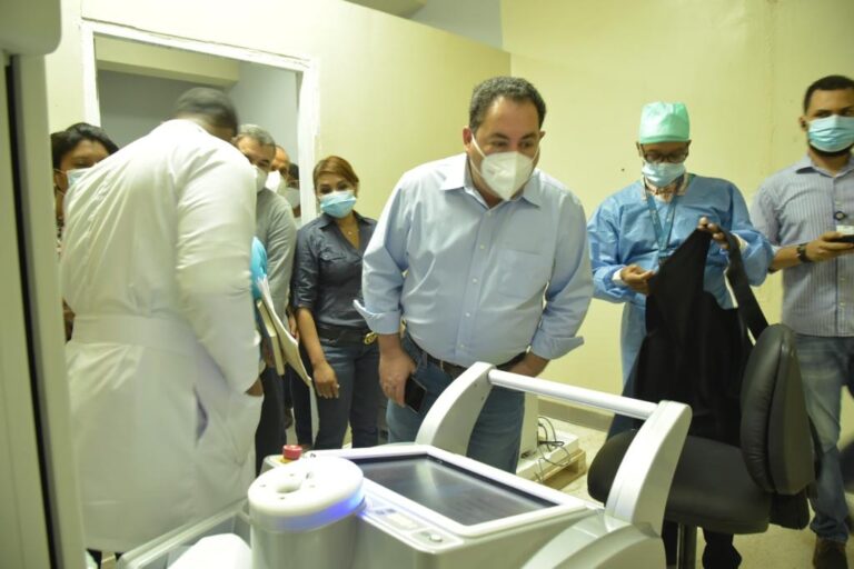 Director SNS supervisa hospitales del Gran Santo Domingo – Servicio