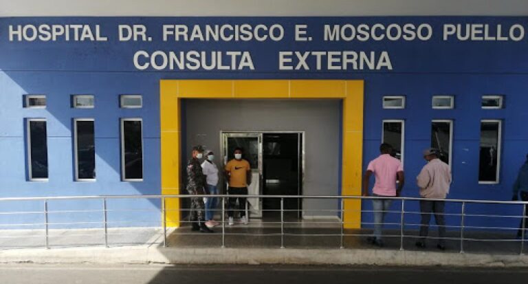 Hospital Moscoso Puello sin camas para infectados por covid-19