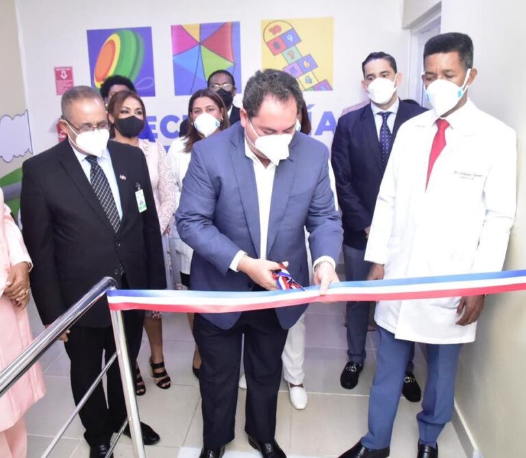 El SNS abre un área covid-19 en hospital Robert Reid Cabral
