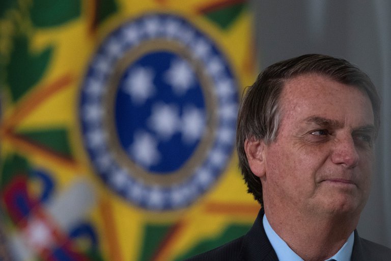 Bolsonaro comparó el coronavirus con la lluvia y dijo que no se vacunará