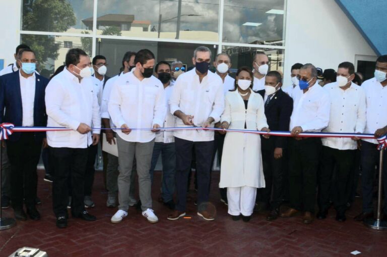Presidente dispone funcionamiento hospital Pedro E. De Marchena y entrega