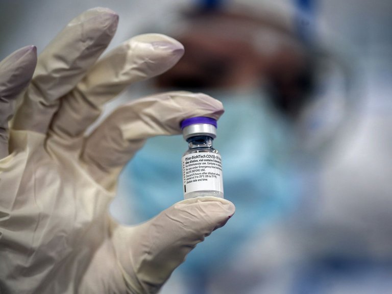 Hungría compró dos millones de dosis de la vacuna rusa Sputnik V