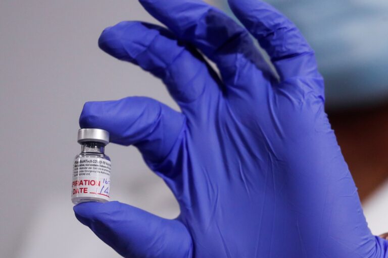 Los hospitales de Nueva York afrontan multas si no agilizan