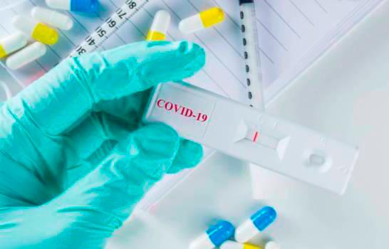 Laboratorios privados tienen insumos para suplir demanda de pruebas de COVID-19