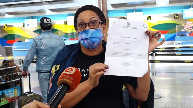 Los inconvenientes por prueba PCR de los que van a viajar a EE.UU desde AILA