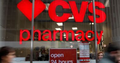 CVS ahora ofrece vacunas COVID en estas 5 ubicaciones de Illinois