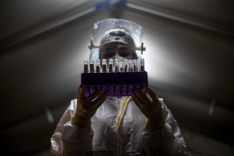 Coronavirus: descubren una nueva cepa en Nueva York que preocupa a los científicos
