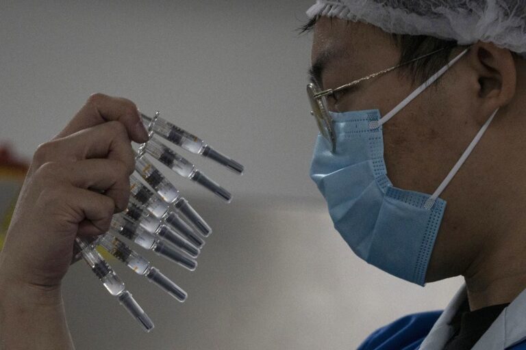 Muchos países dependerán de las vacunas chinas, pero ¿funcionarán?