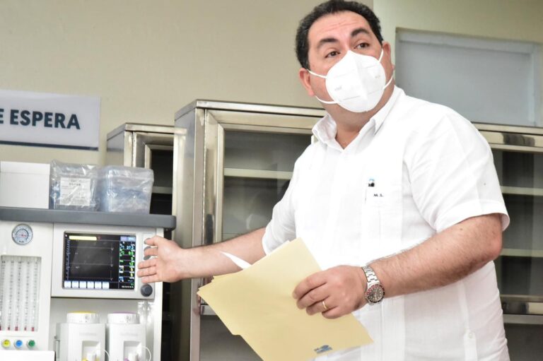 SNS entrega más de RD$ 40 millones en equipos a