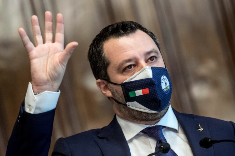 Salvini se muestra dispuesto a apoyar un Gobierno con Draghi