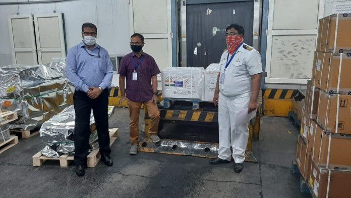 Las 30 mil vacunas contra covid-19 ya están en ruta desde India a Santo Domingo