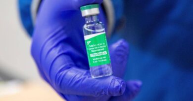 El programa de vacunas para trabajadores de primera línea de BC está cambiando a medida que se detiene el uso de AstraZeneca para menores de 55 años