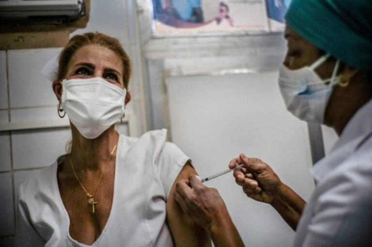 Soberana 02: Cuba empieza a administrar su vacuna contra la