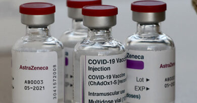 Bulgaria suspende uso de AstraZeneca y ya son cinco los países que han paralizado vacunación con esa fórmula