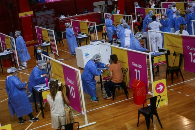 El laboratorio Pfizer confirmó el avance de la negociación con el gobierno argentino por las vacunas de ARN mensajero