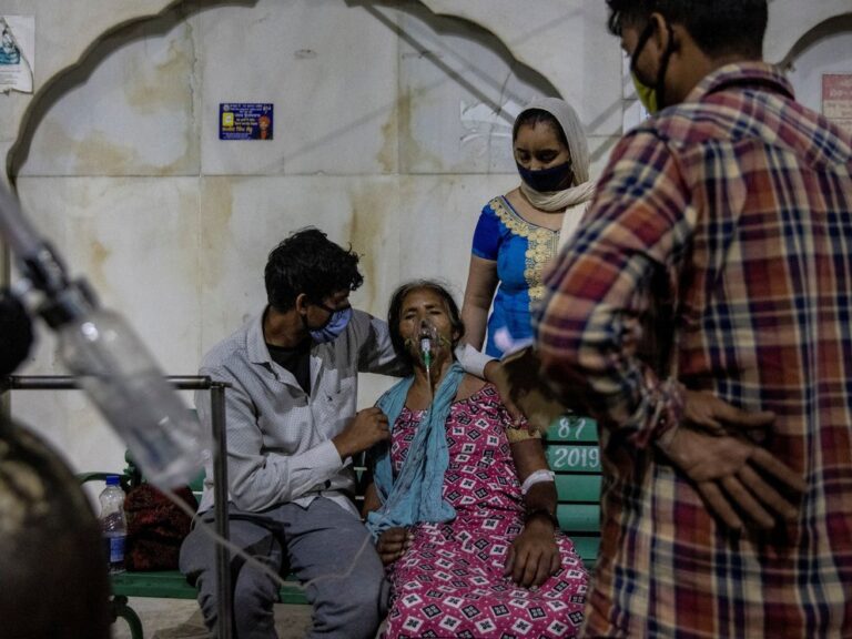 La India registró un nuevo máximo histórico de casos por coronavirus: 380.000 contagios en las últimas 24 horas