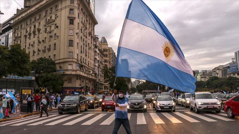 Argentina registra mayor número de muertes por COVID-19 en un