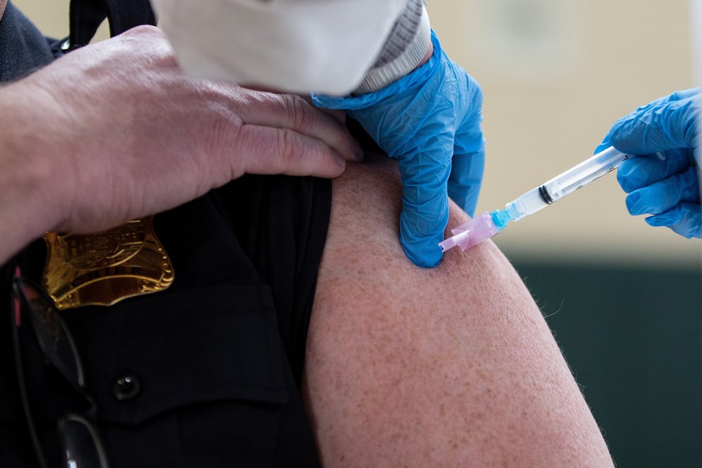 La vacuna desarrollada por el Ejército de los Estados Unidos comienza los testeos en humanos