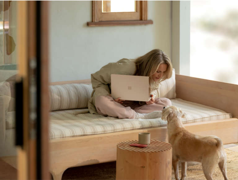 Descansos cortos pueden combatir estrés y fatiga por reuniones, según