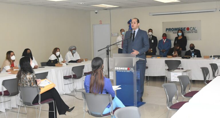 Promese/Cal licita medicamentos sistema salud