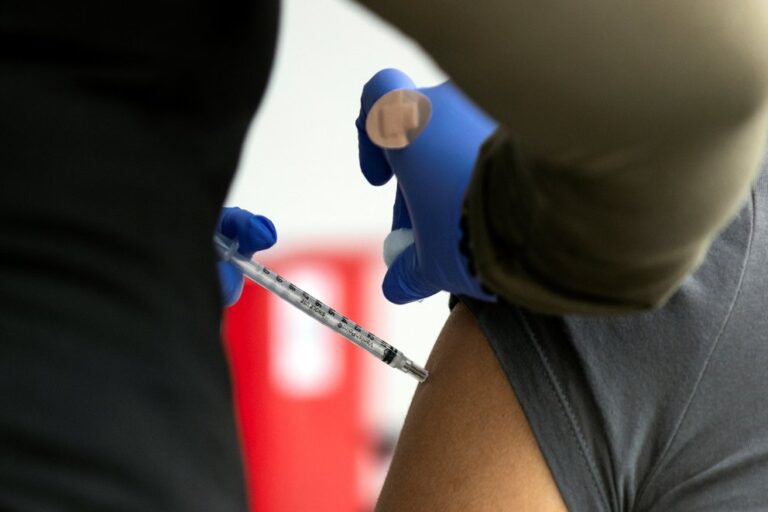 Estados Unidos: autorizaron a Moderna a aumentar considerablemente la capacidad de distribución de su vacuna contra el COVID-19