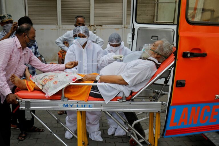 Segunda ola de COVID-19 en India: el país superó los 17 millones de casos y padece la carencia oxigeno