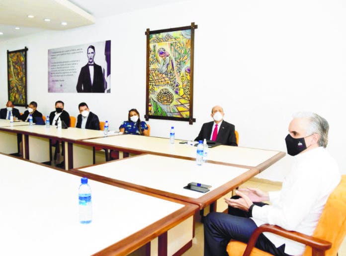 Presidente CNSS interviene en conflicto CMD y ARS Mapfre