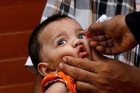COVID-19: qué enseñanzas podemos aprender de la distribución de la vacuna contra la polio