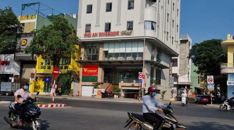 El personal de masaje femenino en el área de masajes sospechoso de estar infectado con COVID-19, Da Nang, rastreó con urgencia el contacto