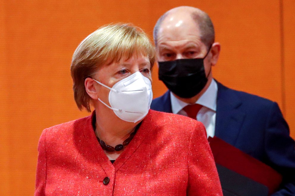 Alemania estudia replantear la mascarilla obligatoria ante el descenso de contagios de COVID-19