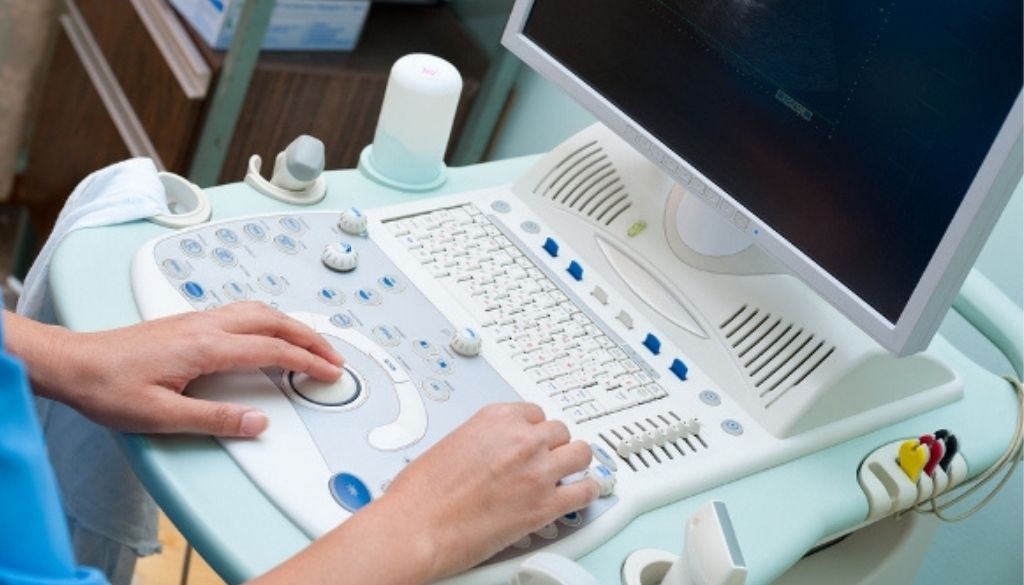 Crean ecógrafo pulmonar de última generación frente al Covid-19