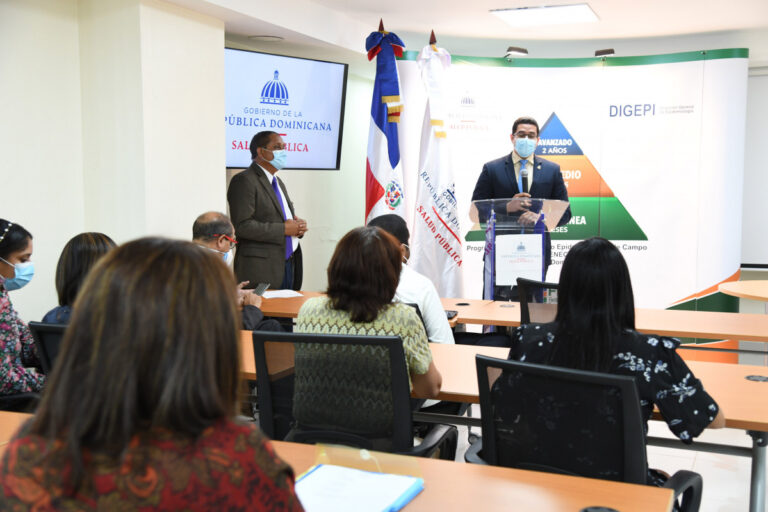 Ministerio de Salud Pública reconoce a destacados Epidemiólogos de Campo