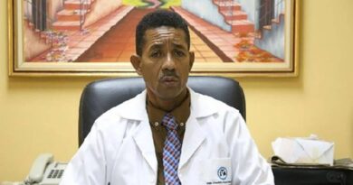 Director de hospital Robert Reid saluda decisión de inocular niños mayores de cinco años contra el COVID