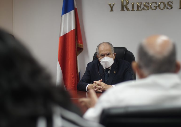 Dr. Feris Iglesias resalta logro de nuevas inserciones incluidas en Plan de Servicio de Salud