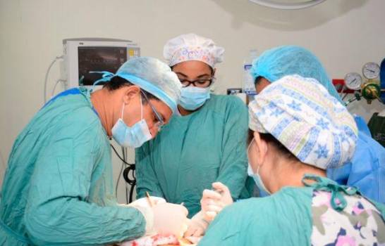 Anuncian novena jornada gratis de cirugía de reducción y reconstrucción mamaria