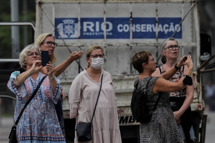 Río de Janeiro ya no exige el uso de mascarillas al aire libre y habilitó las discotecas
