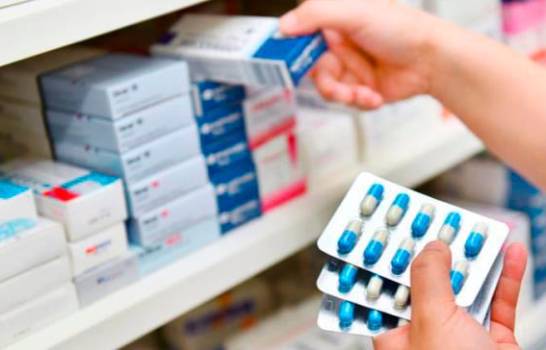 Asociación de farmacias trabajará para eliminar “trabas” de las ARS